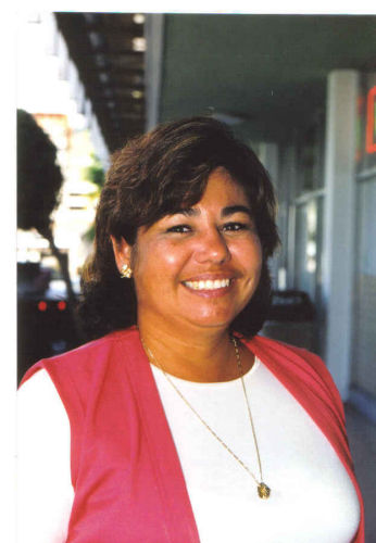 Julie Lawrence