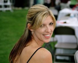 Leslie Easton