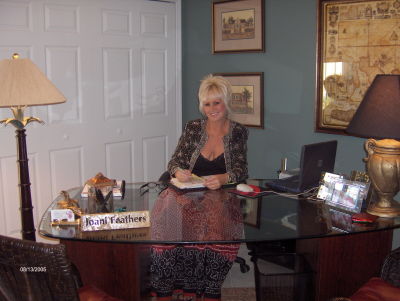 Joan Feathers