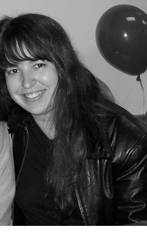 Lisa Eaves