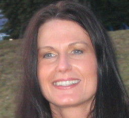Kira Cuneo