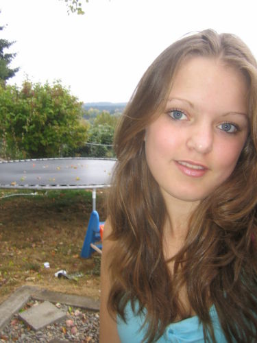 Rhiannon Collins