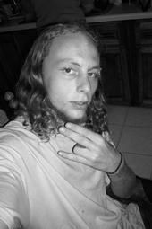 James Laru