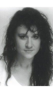 Kirsten Arms
