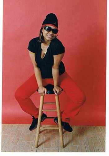 Lynisha Wright