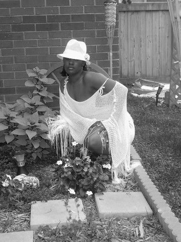 Montoya Graves