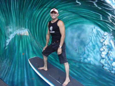 Amos Donez