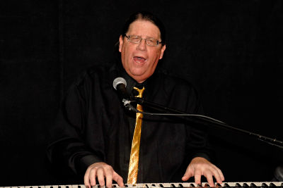 Larry Sneirson