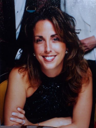 Renee Amoratis