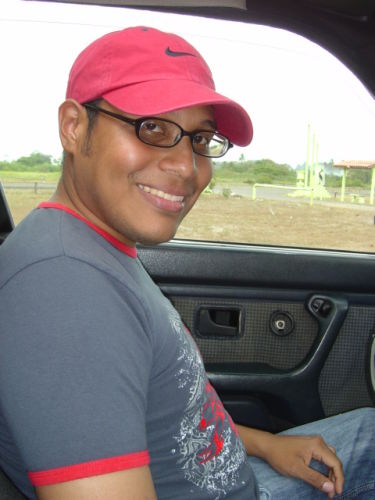 Carlos Worthy