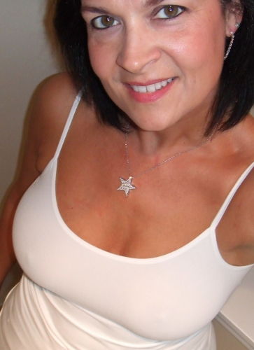 Leslie Nichols
