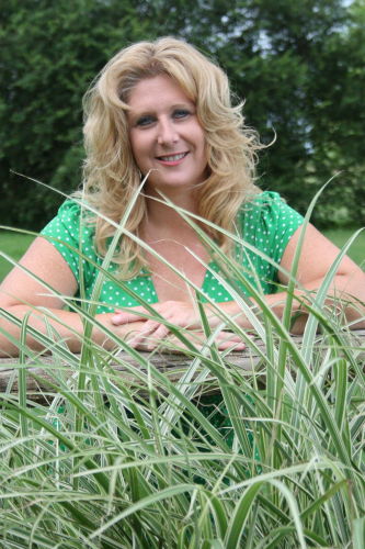 Tina Netherlain