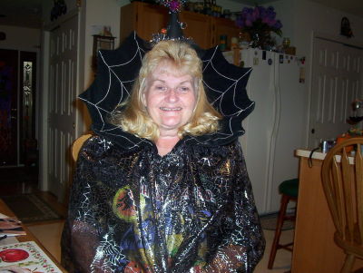 Lynda Golden