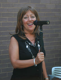 Toni Akers