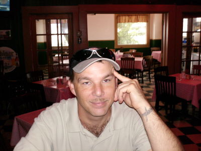 Lyle Seratt