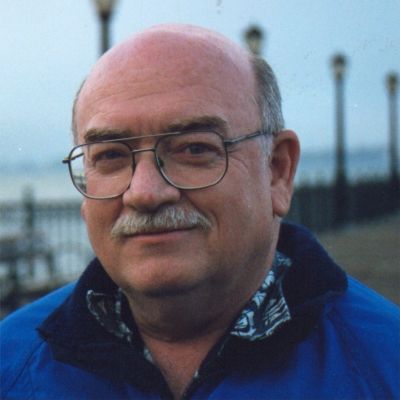 Robert Sullens