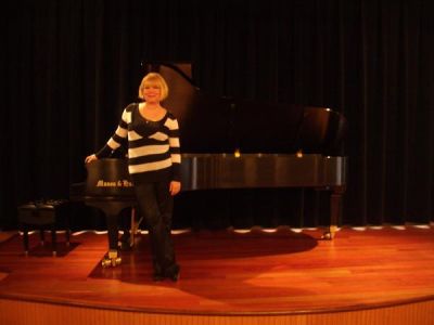 Cynthia Wolferounsefell