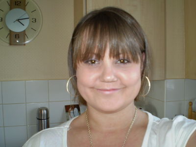 Claire Bangs