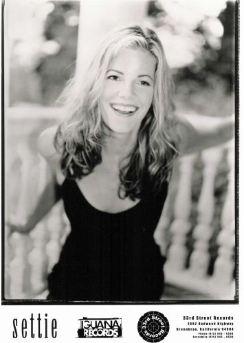 Lisette Dixon