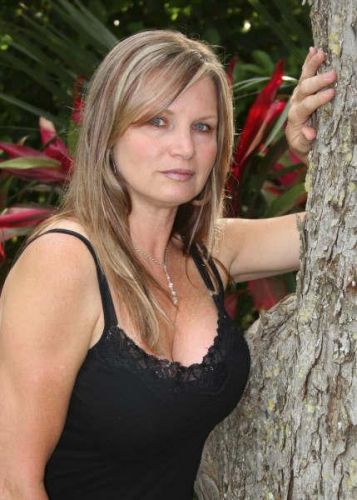 Pamela Thomas
