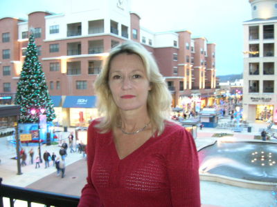 Gail Green