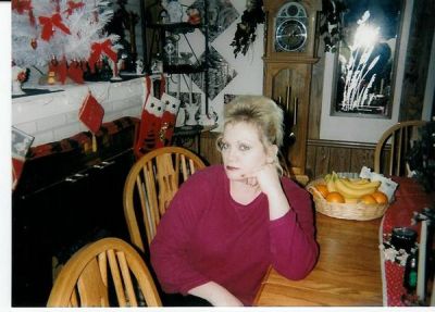 Lorie Gill