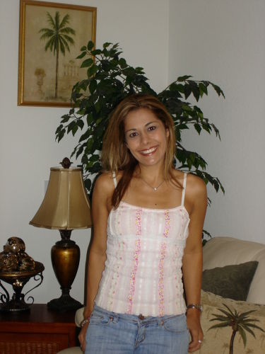 Nina Akins