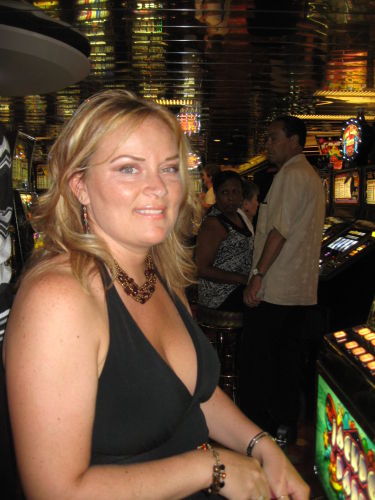 Laura Kasper