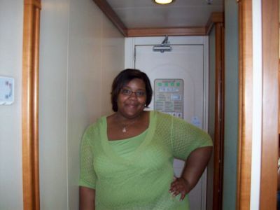 Tiffini Holmes