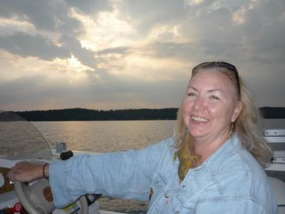 Lori Nelson