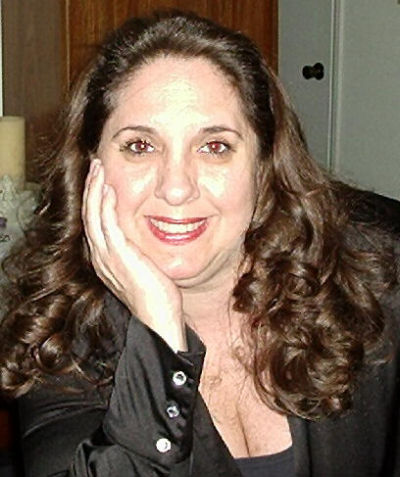 Debra Arias