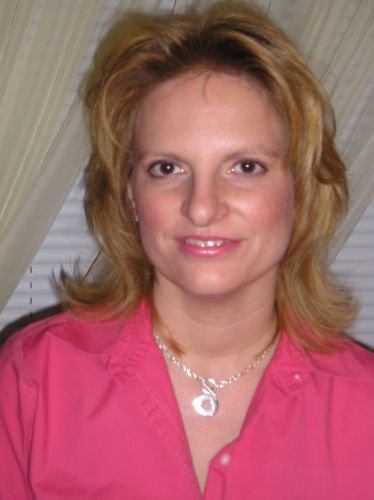 Lynette Pluff