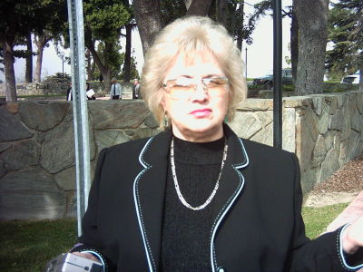 Connie Tracy