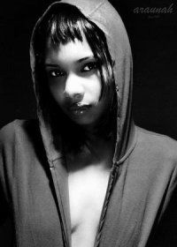 Nikki Leake
