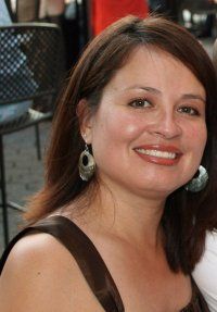 Gloria Yates