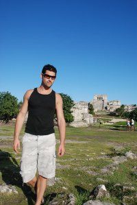 Alexander Armstrong
