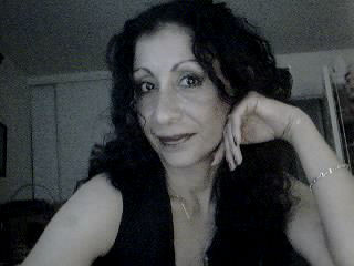 Linda Valdez