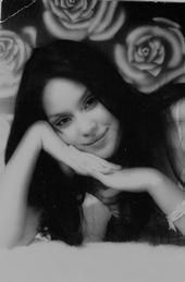 Anis Echeverria