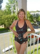 Holly Elstrott