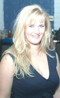 Lindsay Deacon