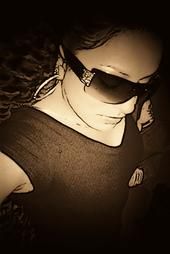 Laura Flores