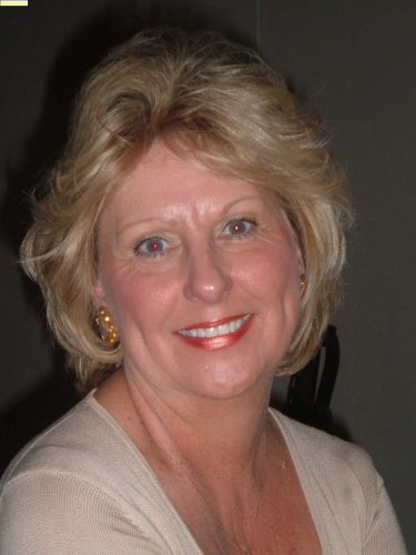 Lana Snell
