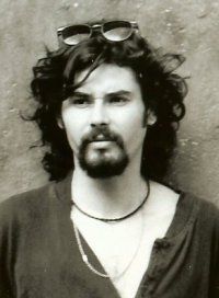 Mauricio Lara