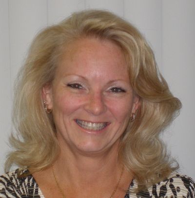 Debbie Svette