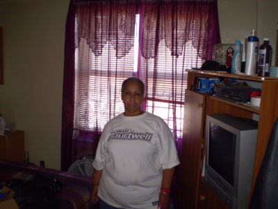 Lourdes Hinton