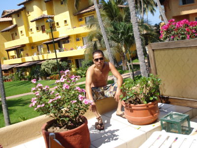 Servando Flores