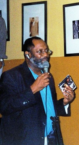 Kevin Amos