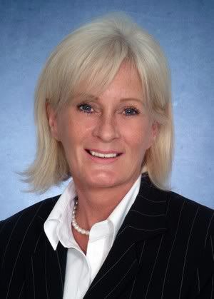 Carol Lee