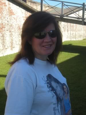 Yvonne Laveck