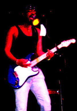 Dwaun Thomas
